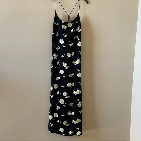ASOS Black & White Daisy Floral Maxi Dress Size 6 - Picture 4 of 11